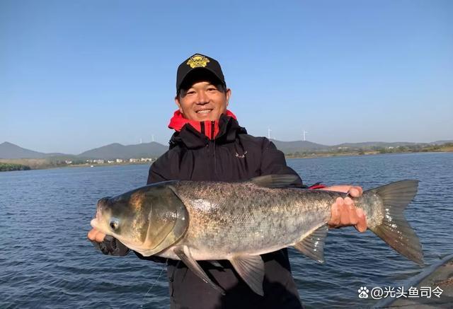 北方冬季还能钓鲢鳙吗？可以明确的说：能，但是要满足3个条件